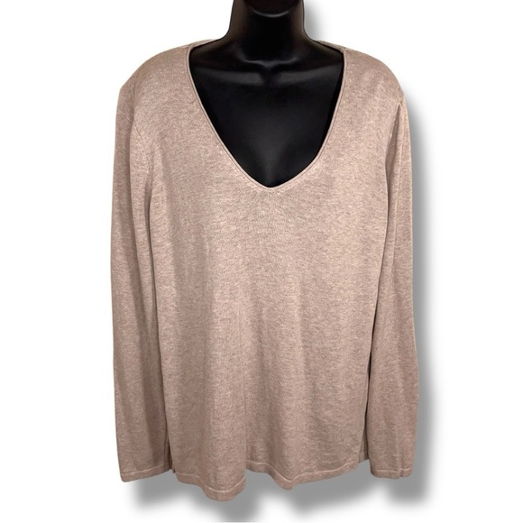 XXL OLD NAVY WOMENS BEIGE KNIT SWEATER LONG SLEEVE VNECK NEUTRAL - Picture 1 of 11
